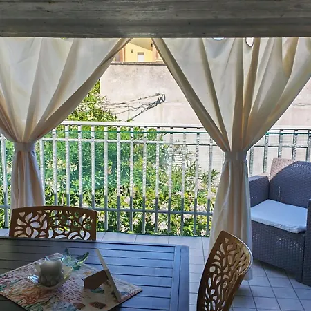 Casa Dina Blu Alle Morge Daire